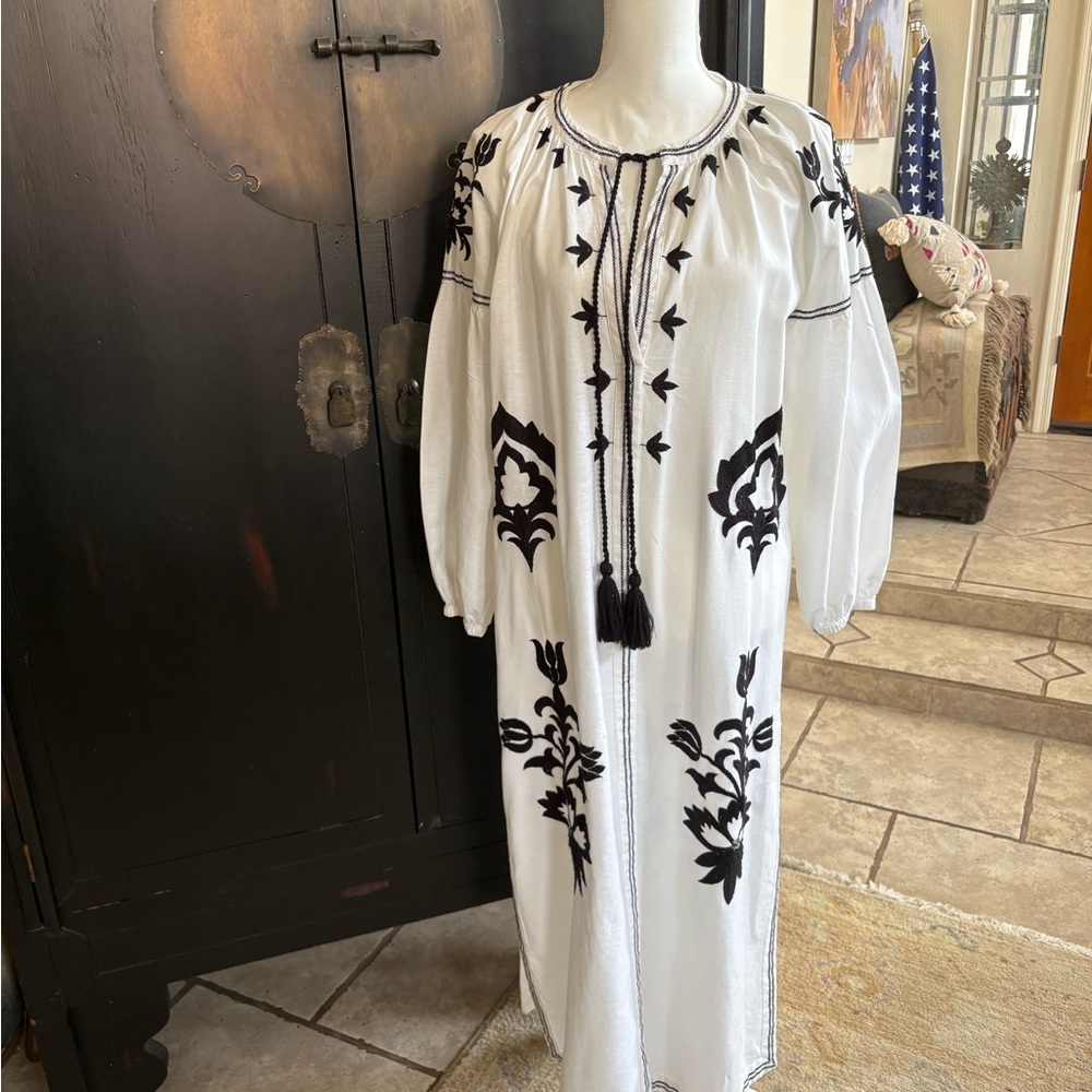 Zara Black and White Buttoned Resort Dress with Bishop Sleeves